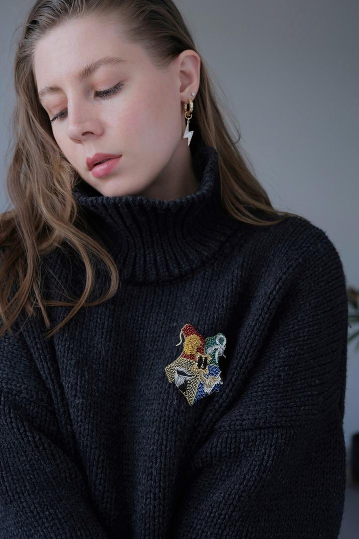 Product image 2: Brooch «Hogwarts Coat of Arms»