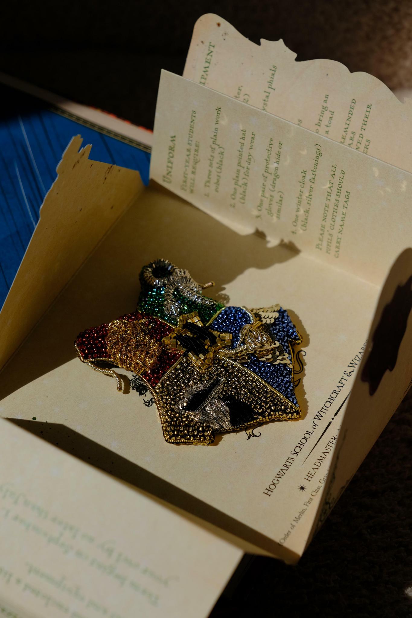 Product image 6: Brooch «Hogwarts Coat of Arms»