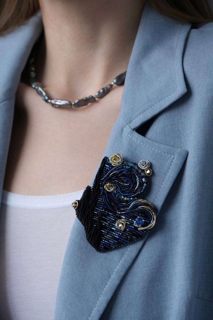 Product image 2: Brooch «Starry Night by Van Gogh»